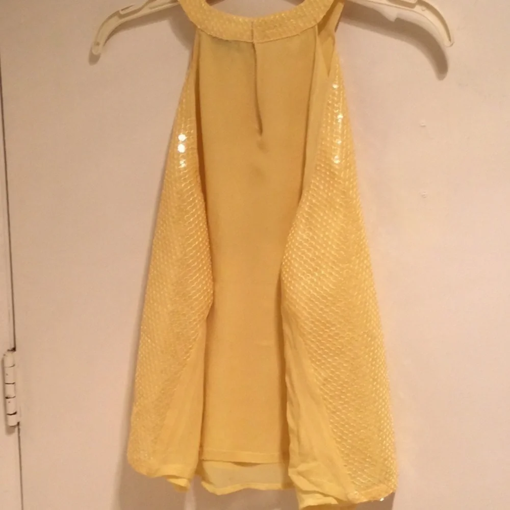 Yellow Sequen Women top sleeveless size small.          #255